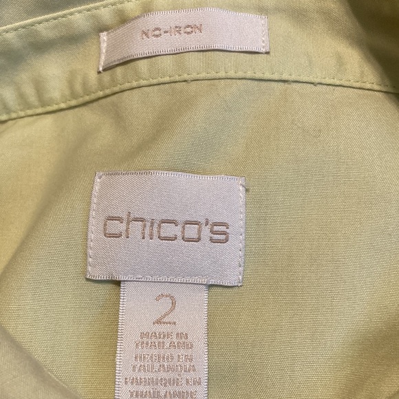 Chico’s Button Down Blouse w/ front tie- size 2 - Picture 4 of 5